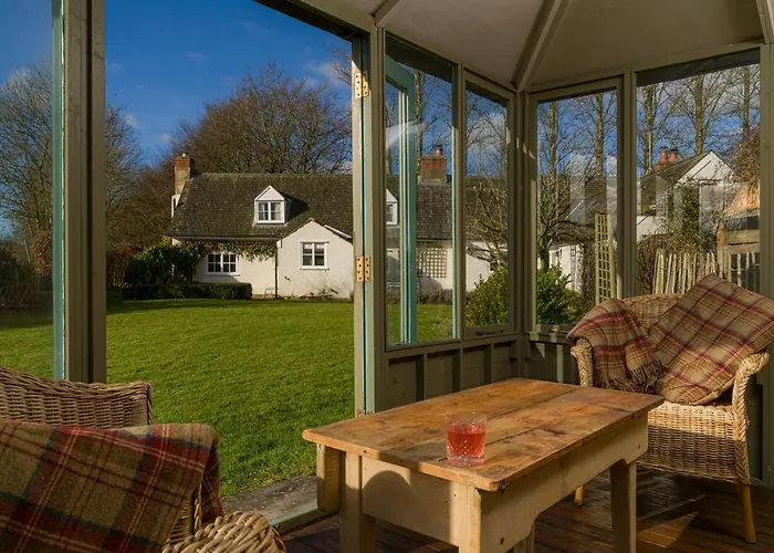 Finest Retreats - The West Wing At Gypsy Hall